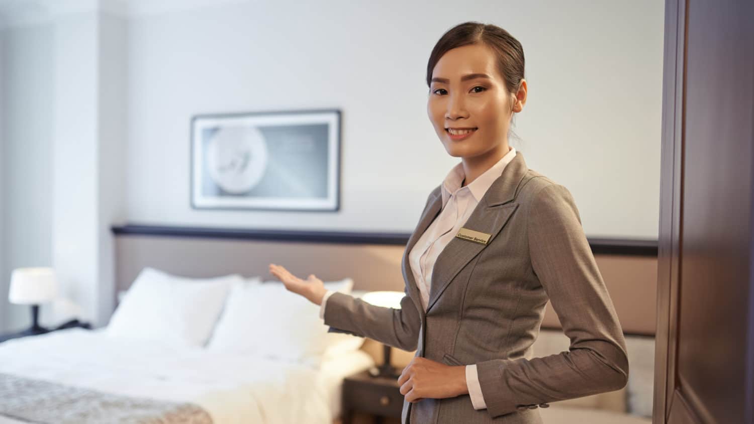 hospitality-tourism-management-major-career-girls