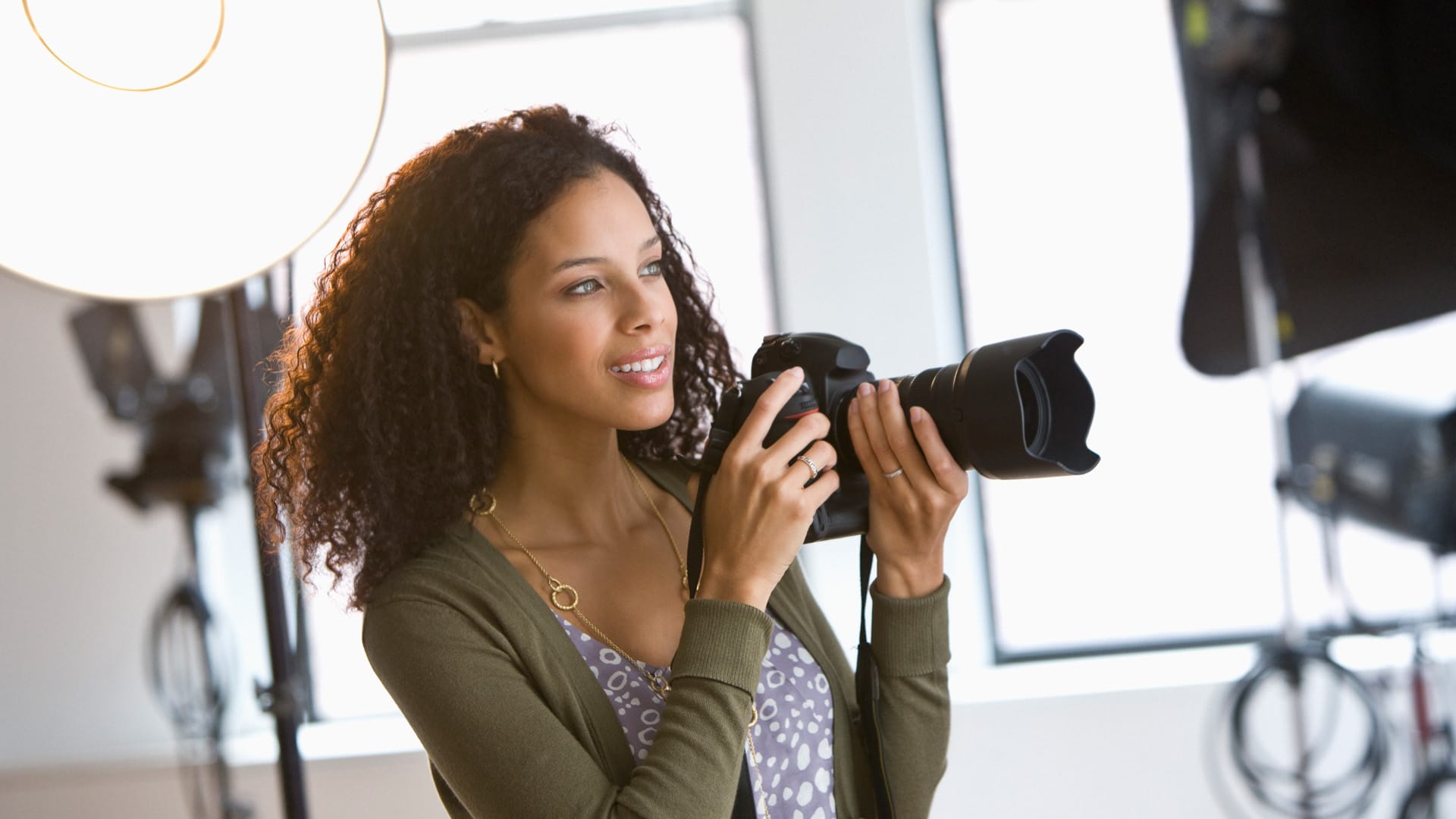 How To Become A Photographer Career Girls Explore Careers